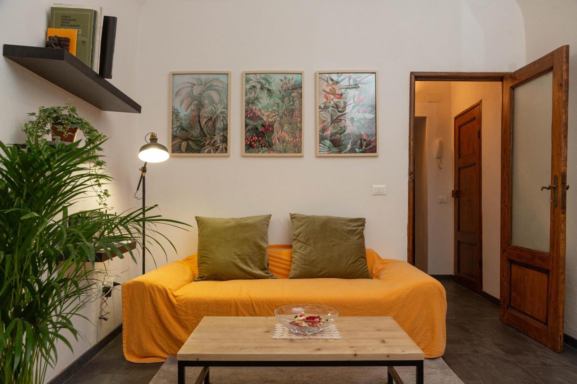 Il Cantuccio- Appartamento In Centro Con Giardino Volterra Kültér fotó